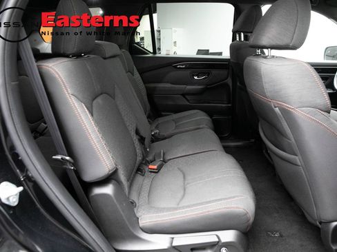 Used 2023 Honda Pilot Sport image 21