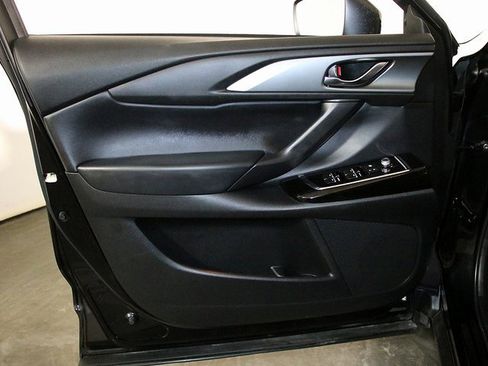 Used 2022 MAZDA CX-9 Touring image 25