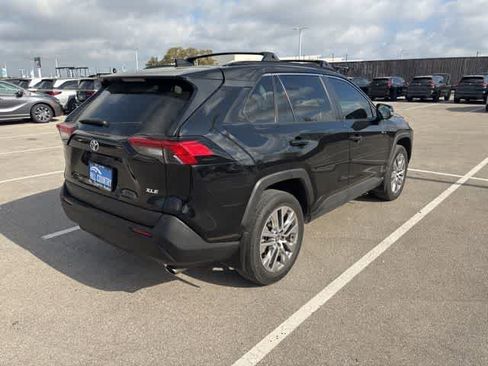 Used 2024 Toyota RAV4 XLE Premium image 5