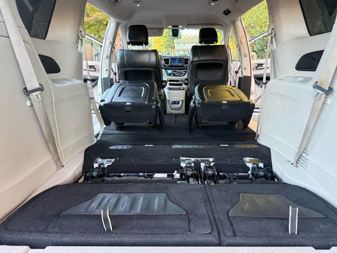 Used 2020 Chrysler Voyager Lxi image 22