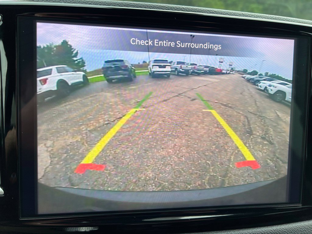 Used 2025 Chrysler Pacifica Select FWD image 35