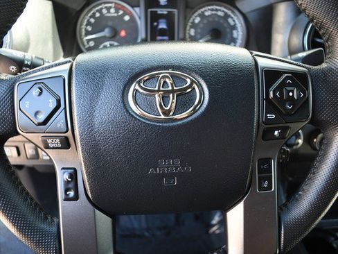 Used 2023 Toyota Tacoma TRD Off-Road image 30