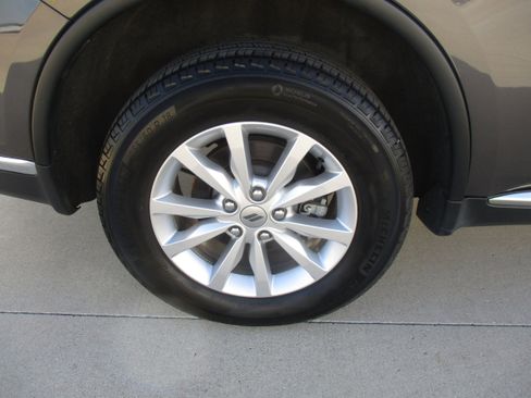 Used 2024 Dodge Durango SXT AWD/4WD image 13