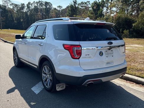 Used 2017 Ford Explorer Limited w/ Equipment Group 301A image 6