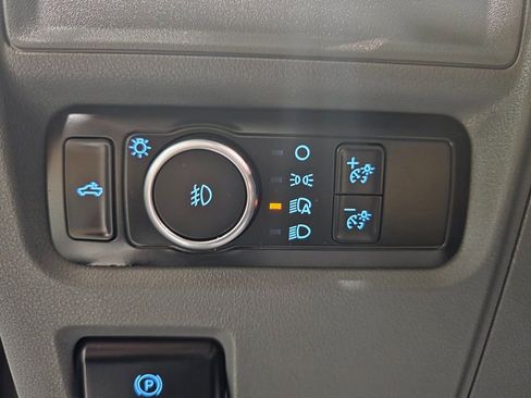 Used 2022 Ford F150 XLT image 32