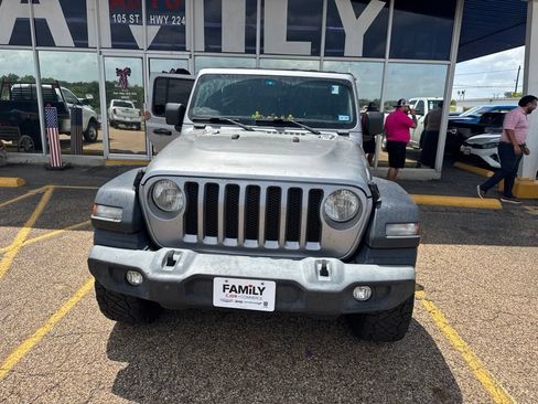 Used 2020 Jeep Wrangler Unlimited Sport S AWD/4WD image 2