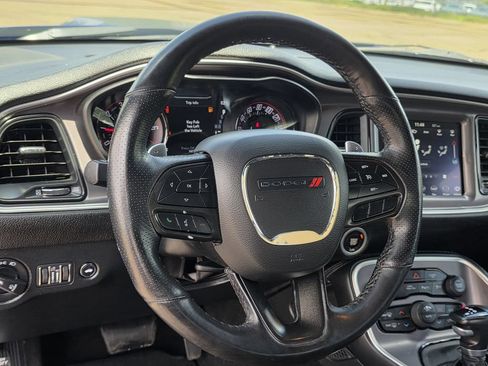Used 2022 Dodge Challenger GT w/ Blacktop Package AWD/4WD image 10