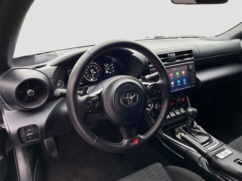 Used 2022 Toyota GR86 image 21