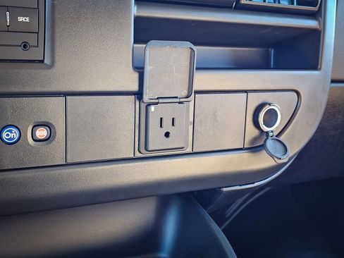 New 2025 GMC Savana 2500 Work Van 3D Cargo Van w/ Driver Convenience Package image 22