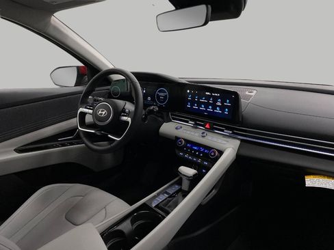 New 2026 Hyundai Elantra Limited image 18