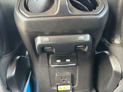 Used 2021 Jeep Wrangler Unlimited Rubicon 392 AWD/4WD image 17