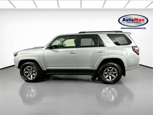 Used 2024 Toyota 4Runner TRD Off-Road Premium image 8