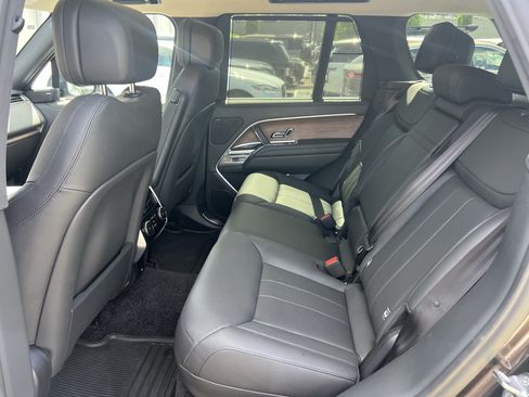 Used 2026 Land Rover Range Rover SE AWD/4WD image 33