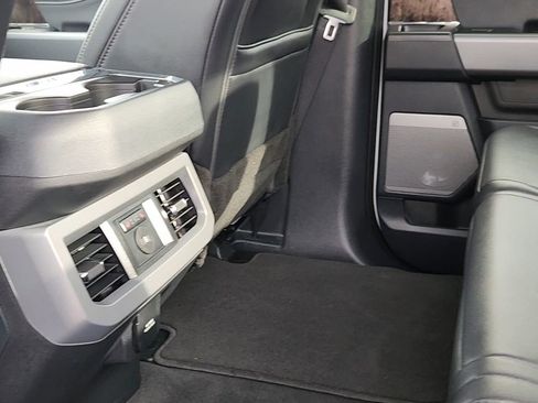 Used 2025 Ford F250 Lariat AWD/4WD image 28