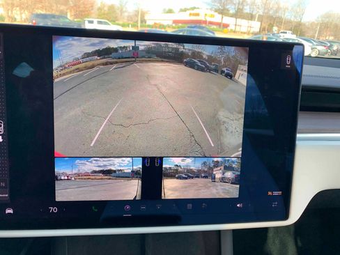 Used 2024 Tesla Model X image 26