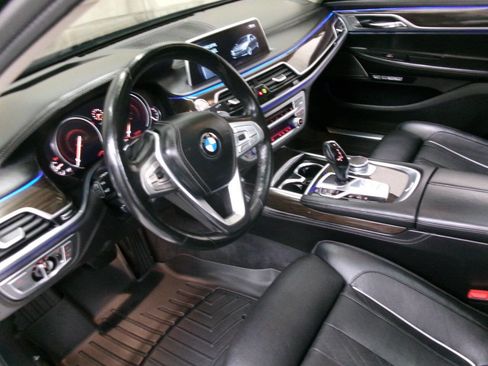 Used 2016 BMW 750i xDrive AWD/4WD image 17