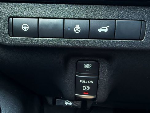 Certified 2025 Nissan Murano SL image 28