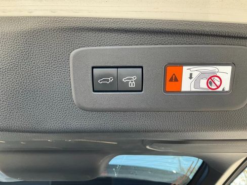 Used 2024 Toyota Land Cruiser image 18