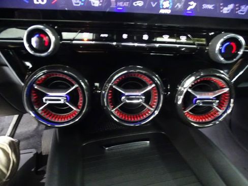 Certified 2025 Chevrolet Blazer EV RS AWD/4WD image 10