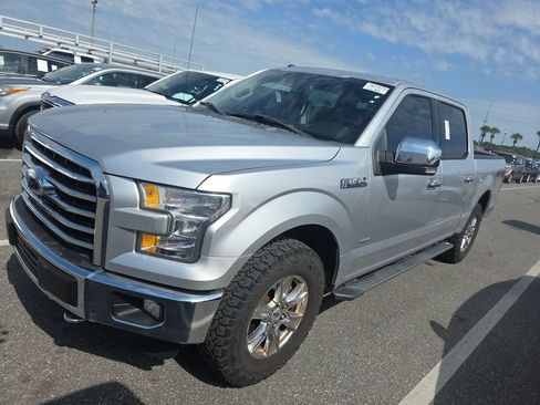 Used 2017 Ford F150 XLT w/ Equipment Group 302A Luxury AWD/4WD image 7