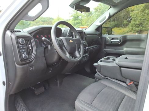 Certified 2022 Chevrolet Silverado 1500 Custom image 22
