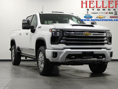 Used 2024 Chevrolet Silverado 3500 High Country w/ Technology Package AWD/4WD image 1