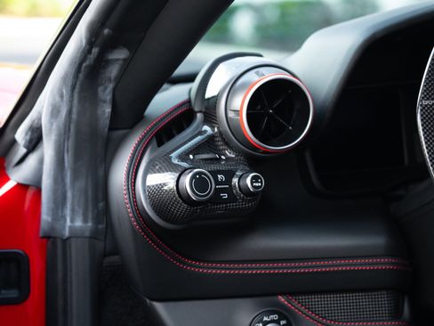 Used 2022 Ferrari F8 Tributo image 50