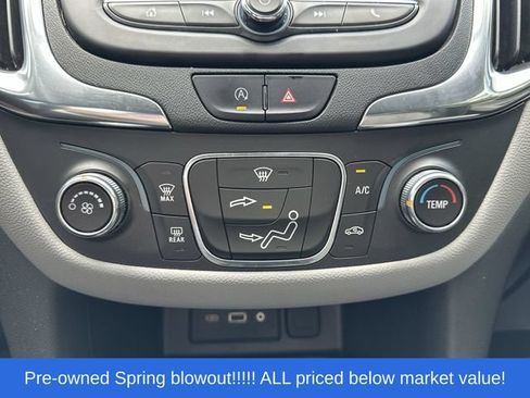 Used 2022 Chevrolet Equinox LS AWD/4WD image 12