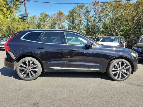 Certified 2023 Volvo XC60 B6 Ultimate w/ Protection Package Premier image 7