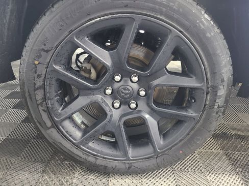 Used 2020 RAM 1500 Laramie image 10