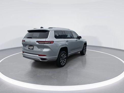 Used 2024 Jeep Grand Cherokee L Overland w/ Trailer Tow Package AWD/4WD image 8