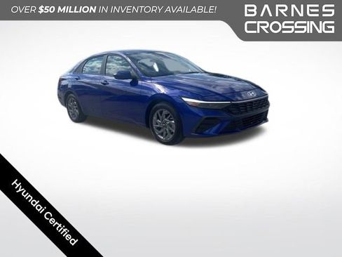 Used 2024 Hyundai Elantra SEL FWD image 1