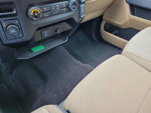 Used 2022 Ford F150 XLT image 18