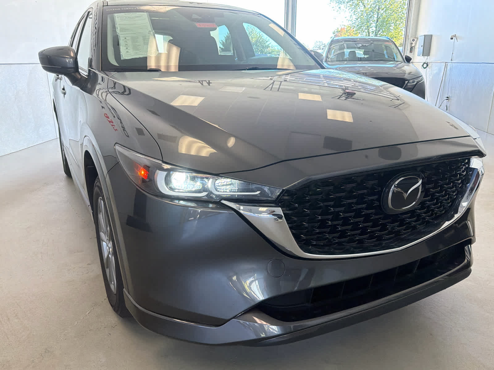 Certified 2025 MAZDA CX-5 AWD 2.5 S w/ Preferred Package image 3
