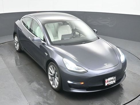 Used 2019 Tesla Model 3 Long Range image 31