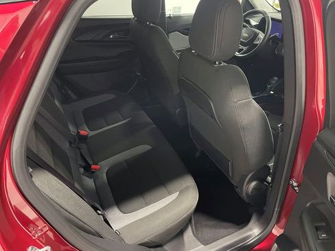 Used 2025 Chevrolet TrailBlazer LT w/ LT Cold Weather Package image 23