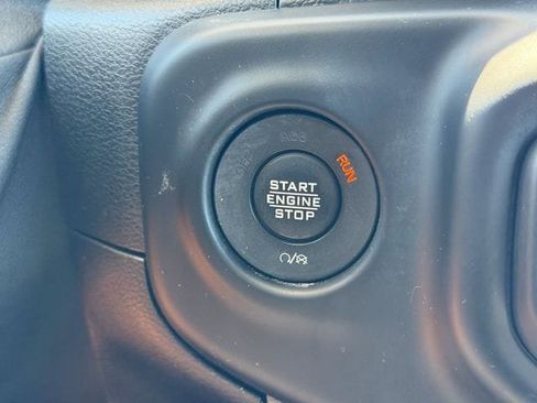Used 2020 Jeep Wrangler Sport AWD/4WD image 28
