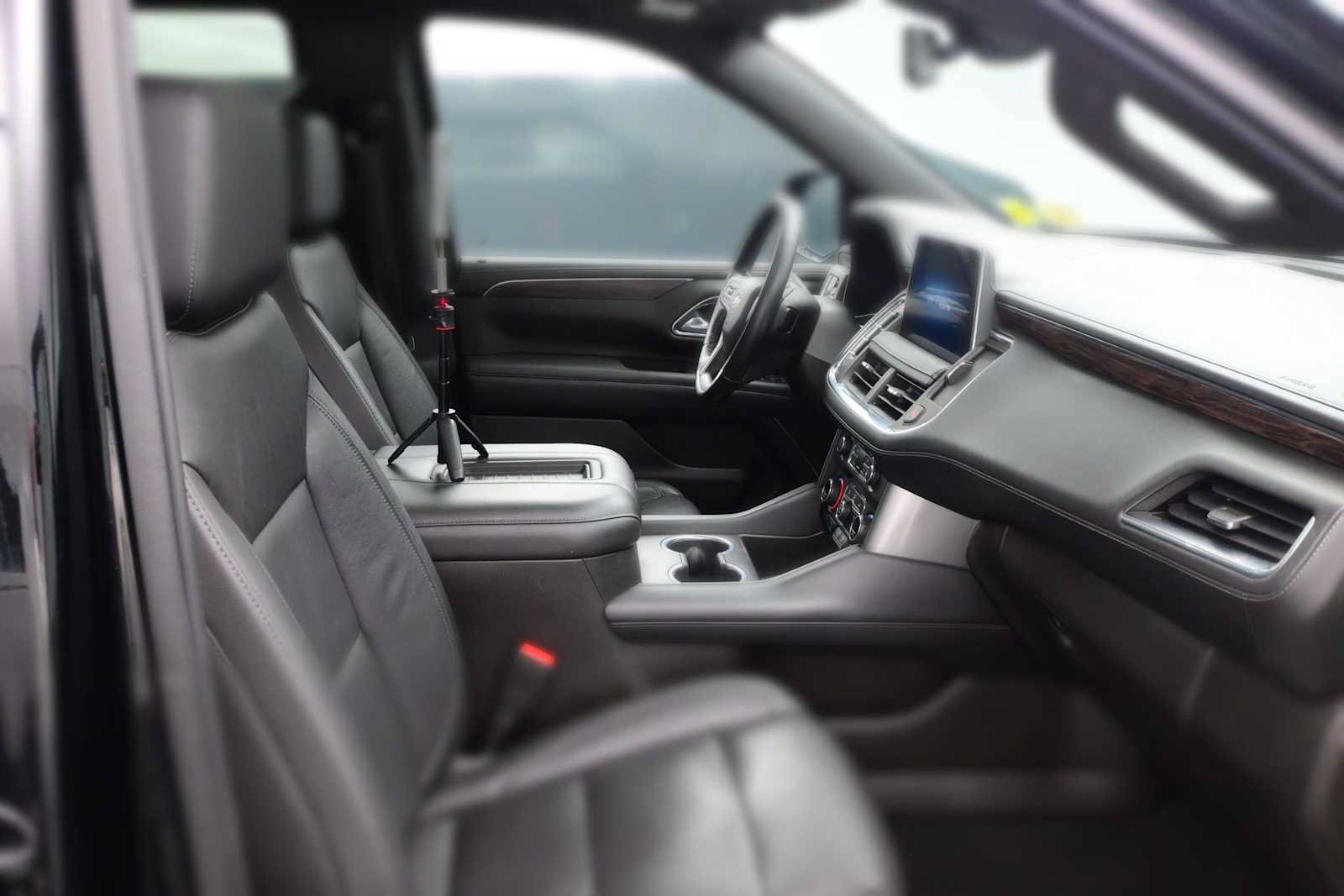 Used 2021 Chevrolet Tahoe LT w/ LT Signature Package AWD/4WD image 10