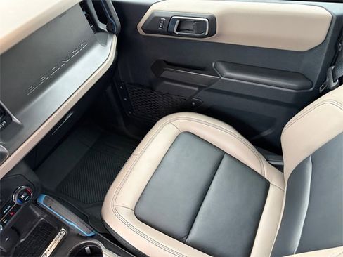 Used 2024 Ford Bronco Wildtrak image 20