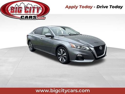 Used 2019 Nissan Altima 2.5 SL FWD image 1