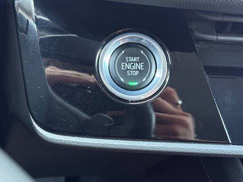 Used 2024 Buick Envision Preferred AWD/4WD image 33