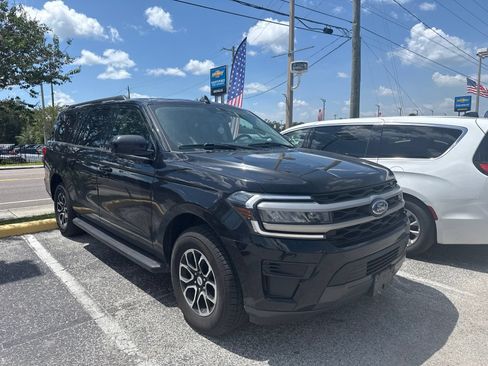 Used 2024 Ford Expedition Max XLT AWD/4WD image 3