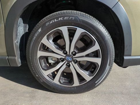 Certified 2023 Subaru Forester Limited image 9