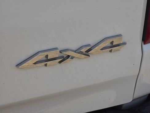 Used 2024 RAM 1500 Laramie AWD/4WD image 25