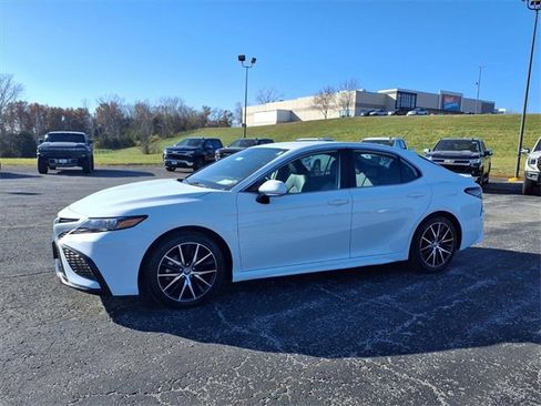 Used 2023 Toyota Camry SE image 26