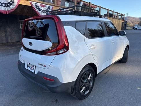 Used 2021 Kia Soul S image 8