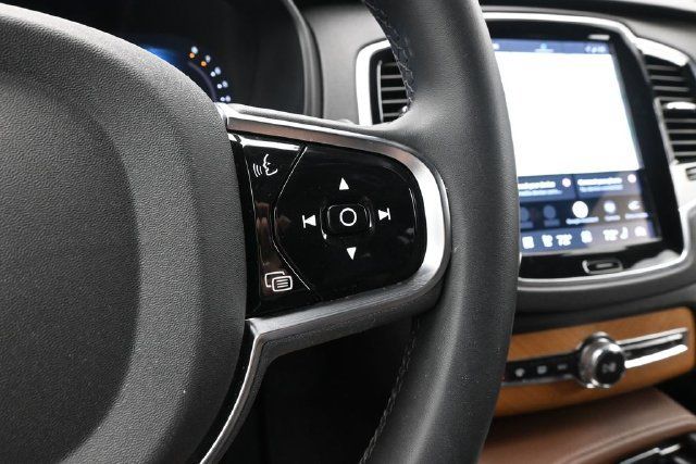 Used 2024 Volvo XC90 B5 Plus w/ Protection Package AWD/4WD image 24