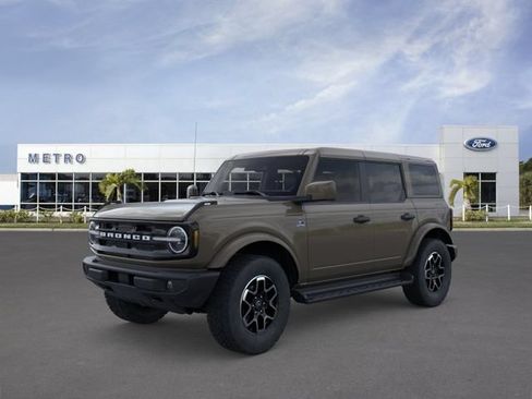 New 2026 Ford Bronco Outer Banks AWD/4WD image 1