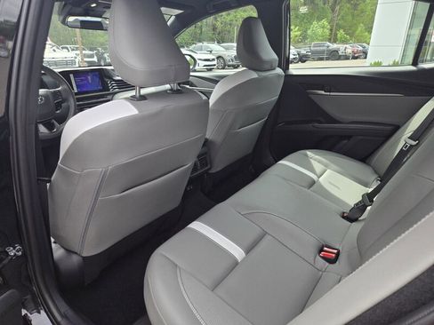 Used 2025 Toyota Camry SE image 22