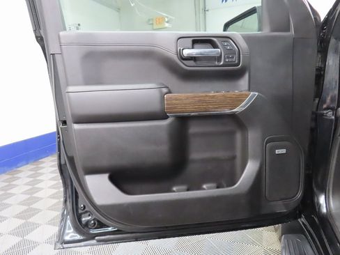 Used 2020 Chevrolet Silverado 1500 High Country image 41